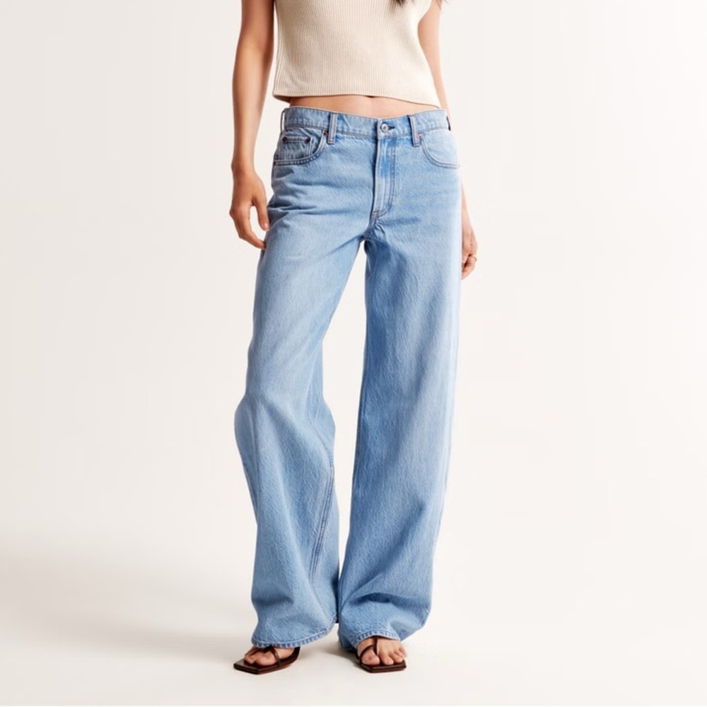 Abercrombie Low Rise Ultra Loose Denim Jeans in Light